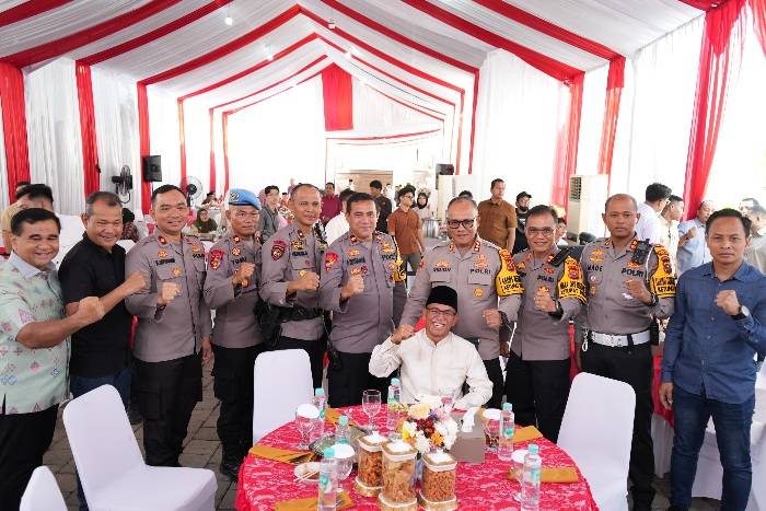 Hadiri Open House Hari Raya Idulfitri di Kediaman Wakil Wali Kota Medan, Rico Wass Dendangkan Dua Buah Lagu
