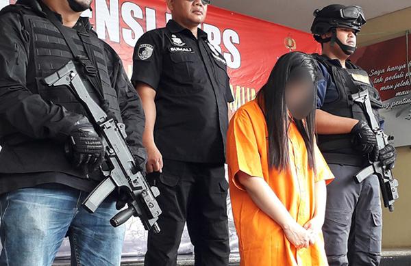 Wanita Pembobol Bank Rp 1,85 miliar, Berhasil ditangkap Polisi