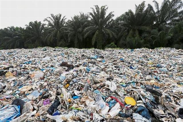 ke Negara Asal, Malaysia Kembalikan Sampah Plastik