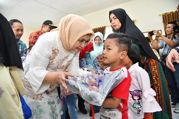 Berharap Jumlah TKI Berkurang, Nawal Minta Para Ibu Aktif Ikuti Program PKK dan PPPA