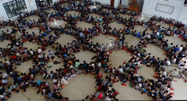 Ibadah Tadarus Alquran Santri Pesantren Ar-Raudhatul Hasanah