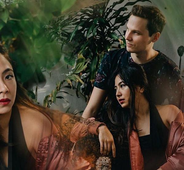 Kenapa Warga Indonesia "Doyan" Menikah dengan Bule...?