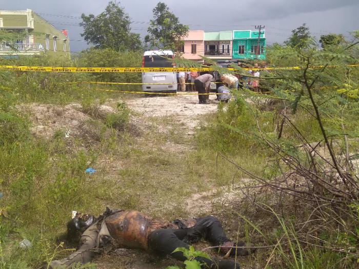 Sesosok Mayat Laki-laki Ditemukan Di Lahan Kosong