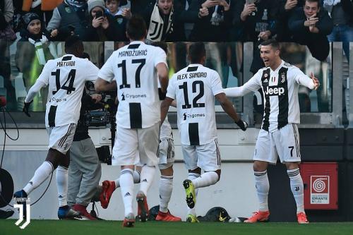 Kontra Rival, Cristiano Ronaldo Jadi Pahlawan