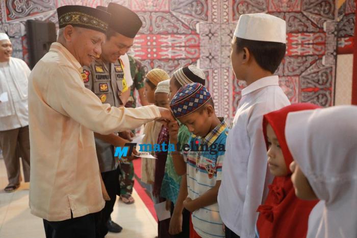 H.Surya Bersama Kapolres Asahan Berbuka Puasa Bersama