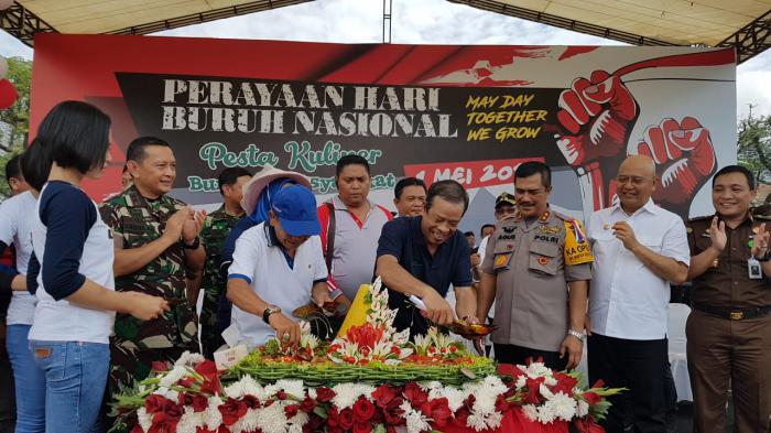 Pangdam I/BB Peringati May Day Bersama Ribuan Buruh di Medan 
