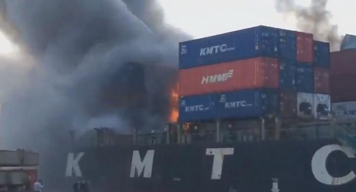 Sediktknya 50 Orang Lebih Jadi Korban Usai Kapal Kargo Terbakar dan Meledak di Pelabuhan