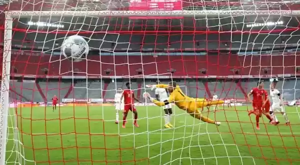  FC Hollywood Sukses, Liga Jerman 2019-2020 Stadion Allianz Arena