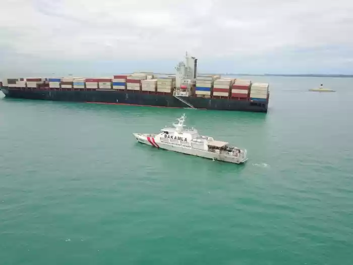 Bantu Kapal Tanker Berbendera Iran Kandas, Bakamla RI Terjunkan KN Belut Laut-496