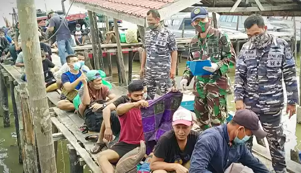 TNI AL Amankan 27 Pekerja Migran Ilegal di Kabupaten Asahan