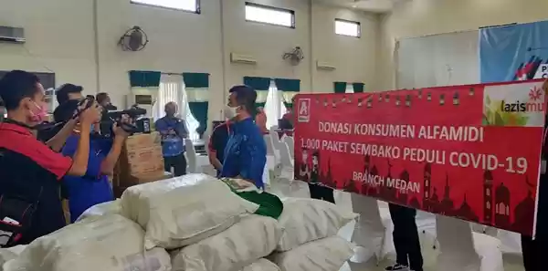 1.000 Paket Sembako dari Donasi Alfamidi Dialokasikan untuk Kota Medan