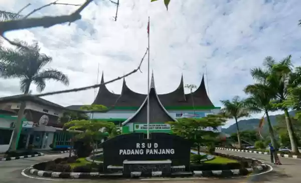 13 Tenaga Kesehatan Positf COVID-19, Aktifitas RSUD Padang Panjang Tutup Sementara