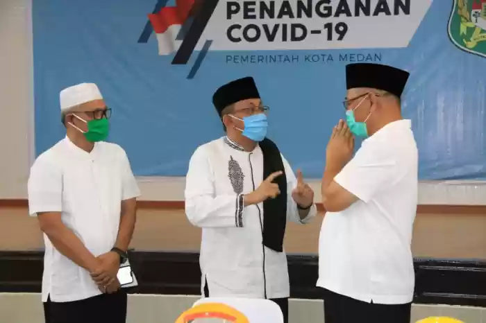 Pemko Medan Terima Bantuan  2.200 Paket Sembako & 1.000 Helm APD