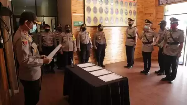Kapolres Simalungun Pimpin Sertijab Dua  Kasat dan Dua Kapolsek 