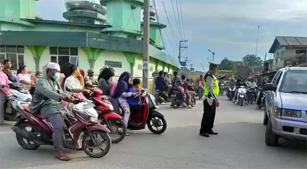 Sat Lantas Polres Tanjungbalai Amankan Pasar Tumpah Jelang Buka Puasa