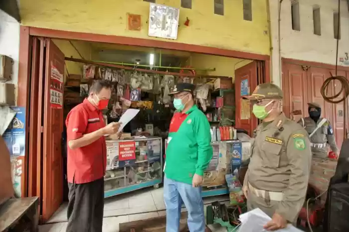 Senin , Sanksi Bagi Warga Tak Pakai Masker Diterapkan