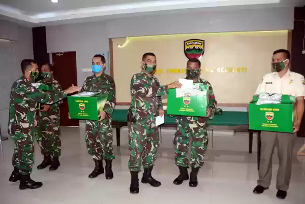  Kapendam I/BB Salurkan Bingkisan Idul Fitri
