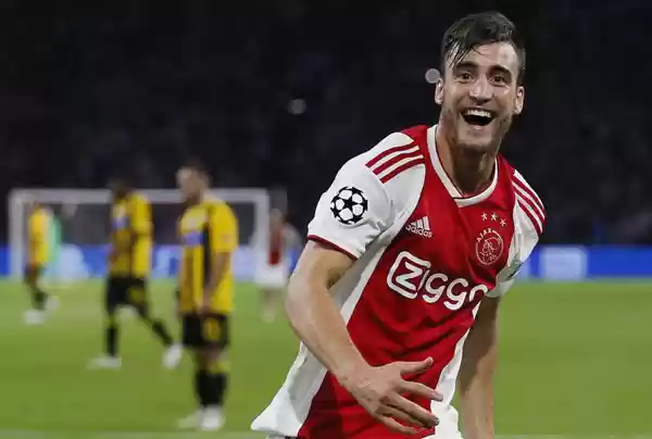 Barcelona Sedang Mengincar Nicolas Tagliafico