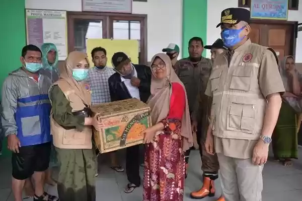 Plt Gubernur Aceh Pastikan Kebutuhan Masyarakat Cukup Pasca Banjir Aceh Besar