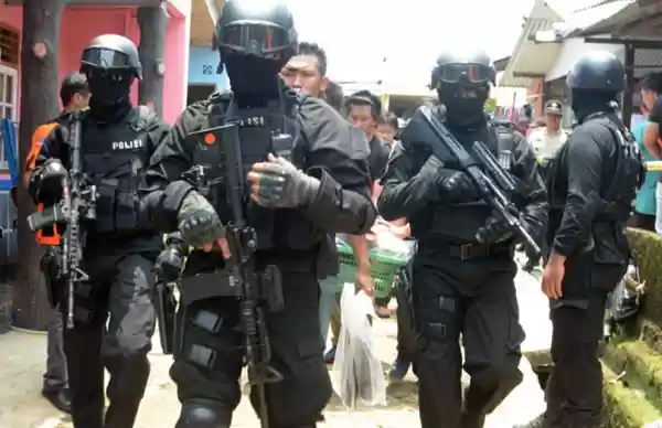 6 Terduga Teroris Jaringan JAD Ditangkap di Solo