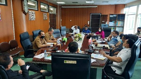 DPRD Medan Pertanyakan Janji Wali Kota Perbaiki Ruas Jalan Dalam Dua Tahun