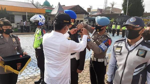 Polres Tanah Karo Laksanakan Apel Gelar Pasukan Operasi Ketupat Toba