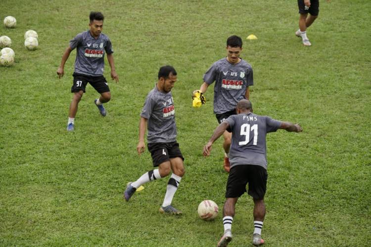 Latihan Perdana PSMS Diikuti 8 Pemain Lokal, Besok Diharapkan Seluruh Pemain Hadir