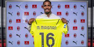 Mike Maignan Resmi Merapat ke AC Milan