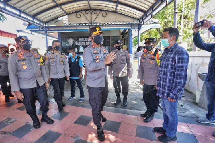 Kapolda Mengecek Pos Penyekatan Berfungai Optimal Di Jatim
