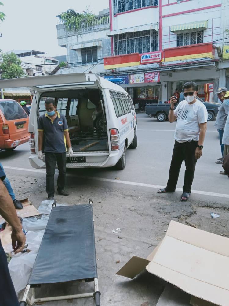 Mengidap Penyakit, Ganda Sitorus Meninggal Disamping Becak Dayungnya
