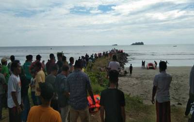 Selamatkan Anak Hampir Tenggelam di Laut, Malah Jiwanya "Melayang"