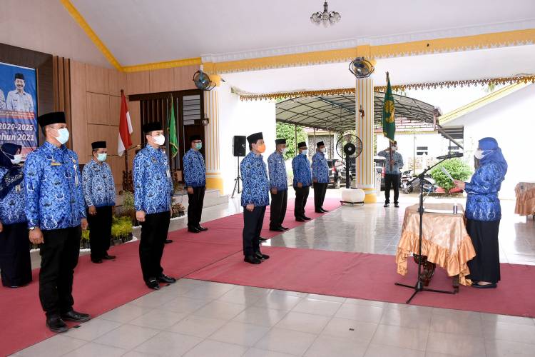 Lantik DP Korpri Langkat  Sabrina Minta Perkuat Konsolidasi  dan Motivasi Anggota