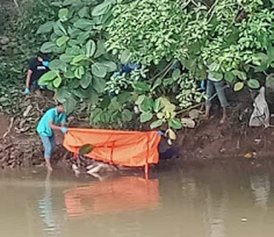 Anak Anak Sedang Bermain, Terkejut Lihat Mayat Mengambang di sungai