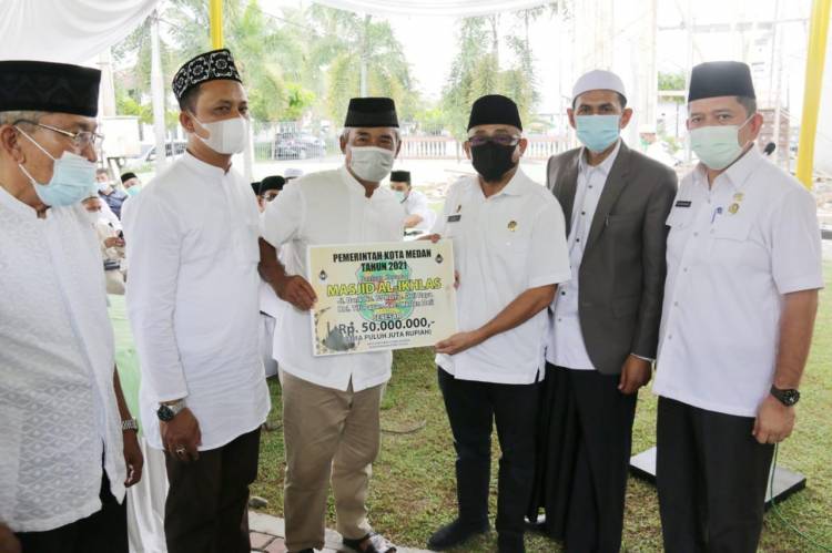 Wali Kota Medan Mengajak Umat Muslim Semakin Meningkatkan Amal Ibadah di Sepuluh Hari Terakhir Bulan Ramadhan