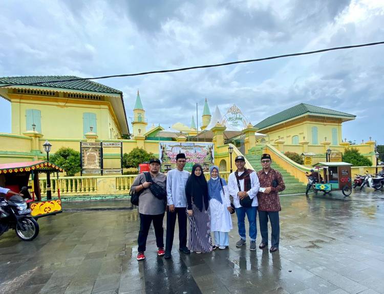 Bersama Zuriat Raja, UAS Ziarah ke Pulau Penyengat