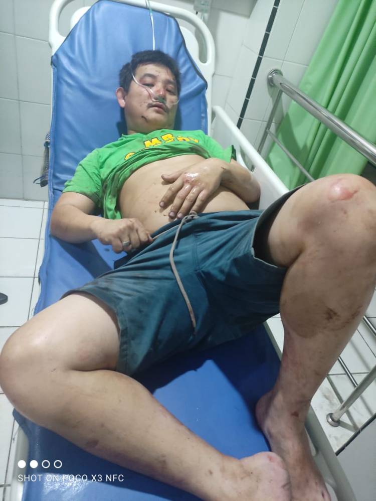 Akibat Mengantuk, Mobil Pajero Seruduk Rumah Warga