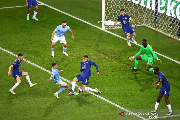 Man City VS Chelsea, Saling Jal-Beli di Stadion do Dragao