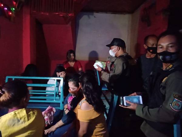 Tak Menghargai Bulan Ramadhan, 13 PSK Diamankan Pasca Warung Remang-Remang di Tangsel Dirazia