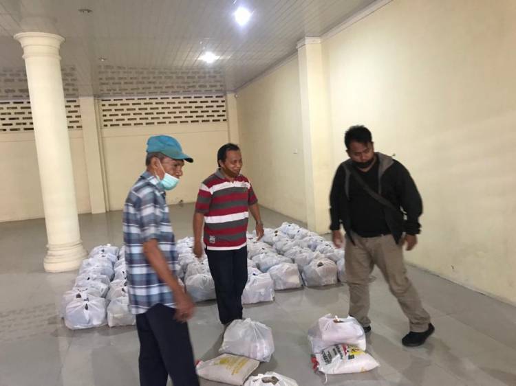 Jelang Labaran Idul Fitri 2021, PWI Bagikan 750 Bingkisan Lebaran kepada Anggota di Sumut