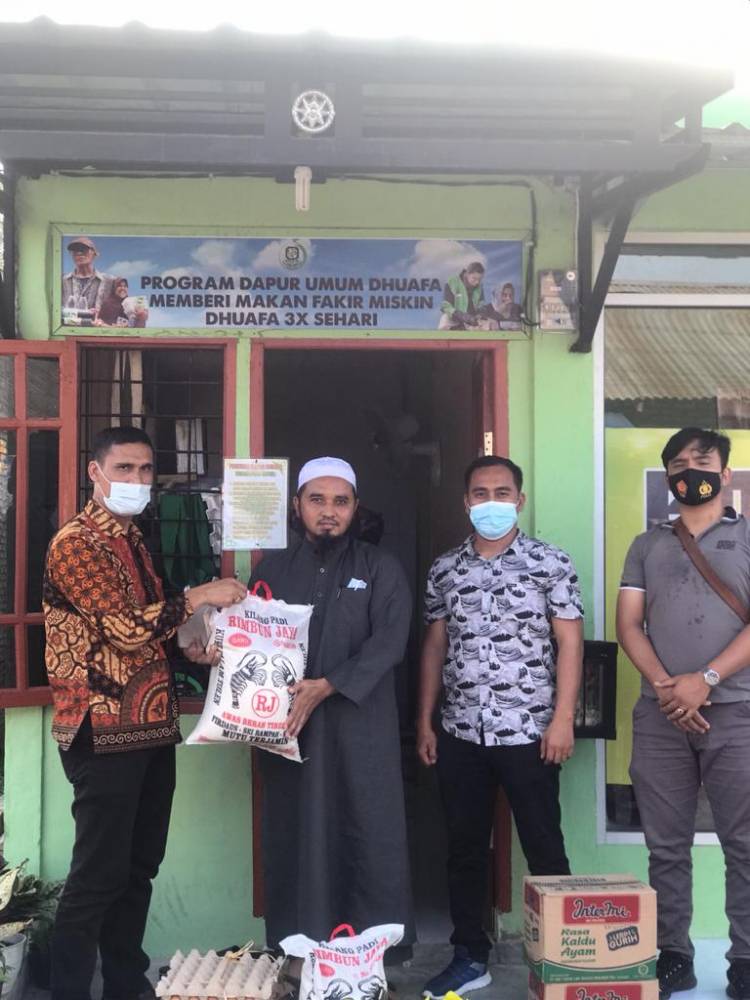 Jumat Berkah Satres Narkoba Polres Labuhanbatu Salurkan Bansos Ke Yayasan Mesjid Nurul Iman