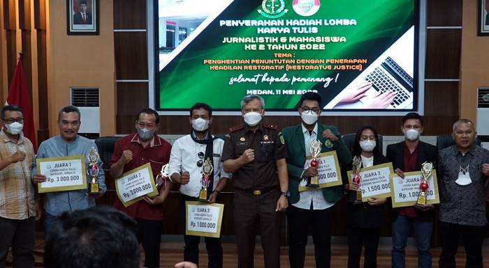 Ini Dia Juara Lomba Karya Tulis Jurnalistik dan Mahasiswa Kejati Sumut 2022