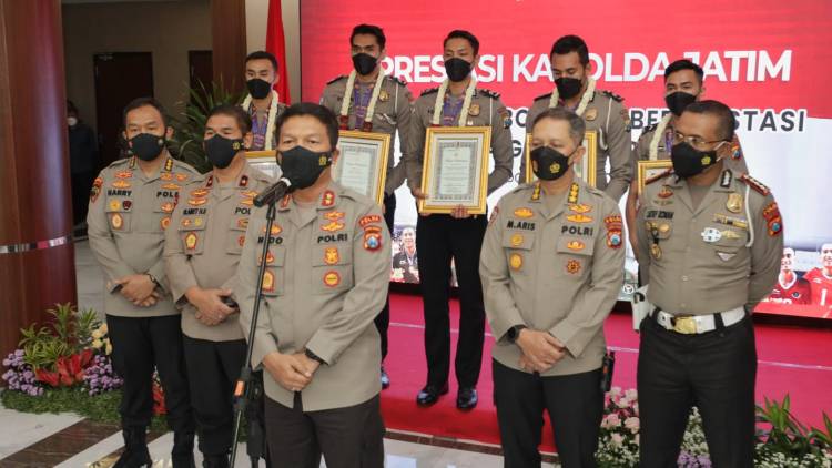 Kapolda Apresiasi Lima Atlet Bola Volley Anggotanya Peraih Medali Emas di Sea Games 2021 Vietnam