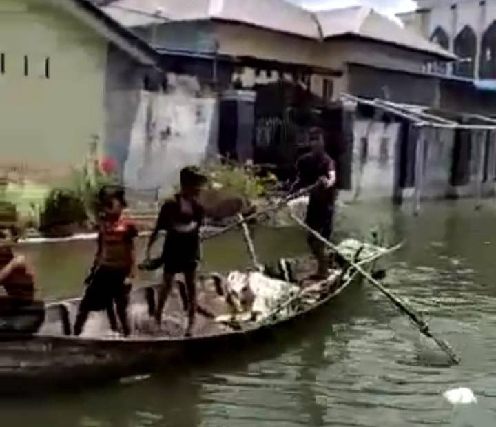 Perkantoran Instansi dan Komplek TNI-Polri Terendam Banjir Pasang