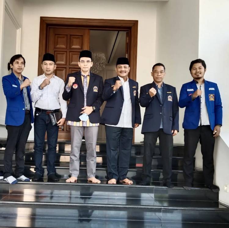 DPP Garnizun Silaturahim dengan TGB