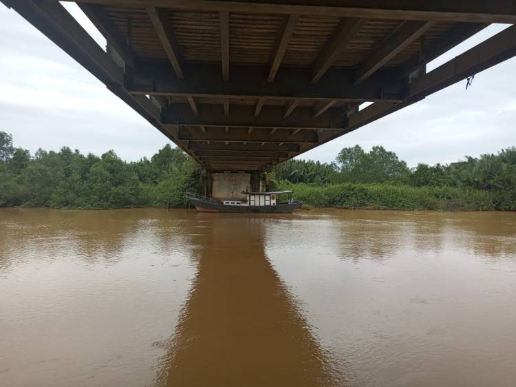 Kembali Marak Tambang Emas Ilegal, Sungai Batang Natal Kembali Keruh.