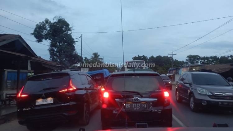 Kabarnya, Jalinsum Stabat-Tanjung Pura Padat Merayap