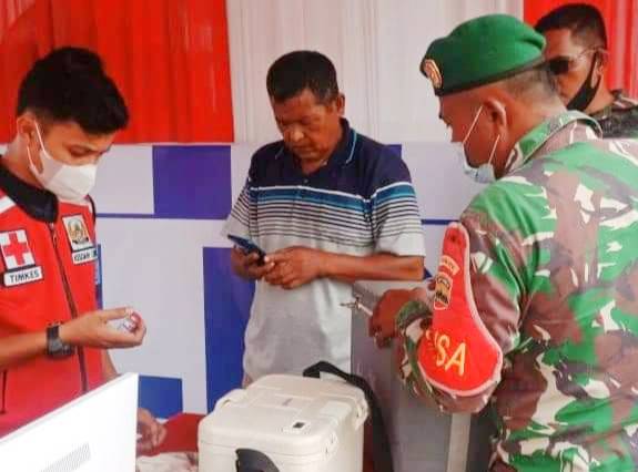 Pos PAM II Pihor Koling Dan Pokes TNI AD  Gelar Vaksinasi