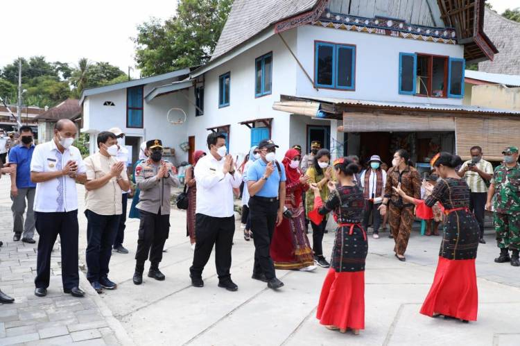 Sambangi Kampung Ulos Hutaraja, Kabaharkam Polri : Kita Jaga Warisan Budaya