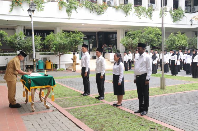 Pelantikan dan Penyerahan SK Pengangkatan 622 PPPK, Bobby Nasution Ingatkan Jadi Guru Panutan Murid