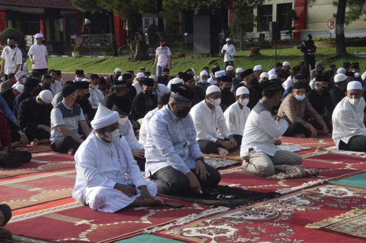 Tuan Guru Batak Bangga Polda Sumut Komitmen Bantu Kaum Dhuafa